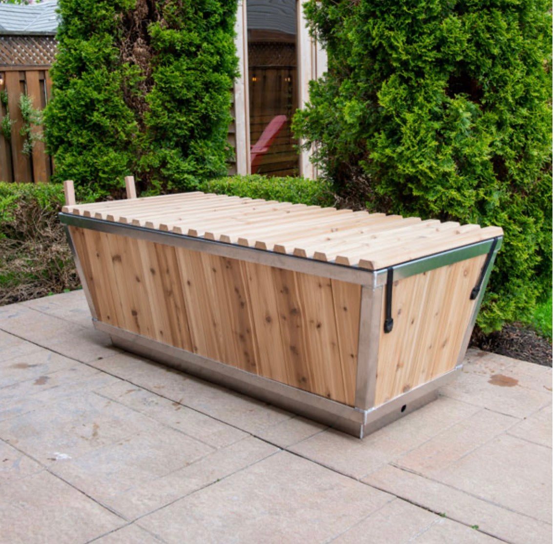 Polar Cold Plunge Tub – Canadian Timber Collection by Dundalk LeisureCraft